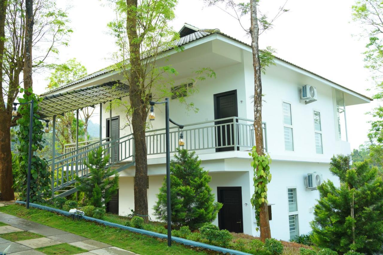 Vythiri Retreat Resort Exterior photo